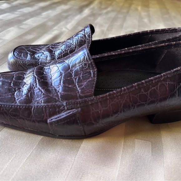 Elegant Brown Loafers for Women Size 5‎ - Picture 1 of 11